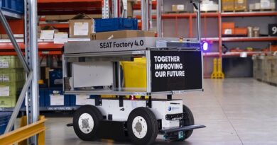 Seat Martorell Fabrikasında Akıllı Robotlar Çalışıyor